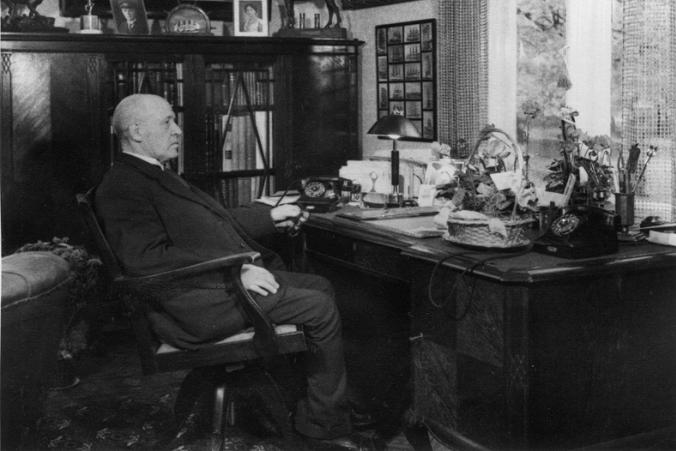 Gustaf Erikson skötte rederiet själv från sitt hem och kontor i Mariehamn.