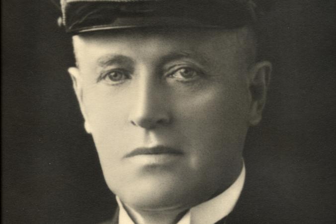 Porträtt av Gustaf Erikson.